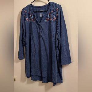 Floral St. John’s Bay Top 🌸